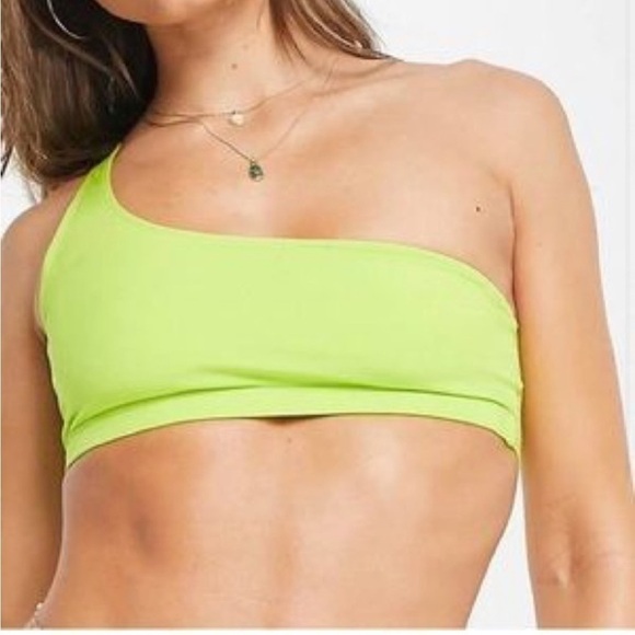 Good American Scuba Hot Shoulder Top - Picture 7 of 7